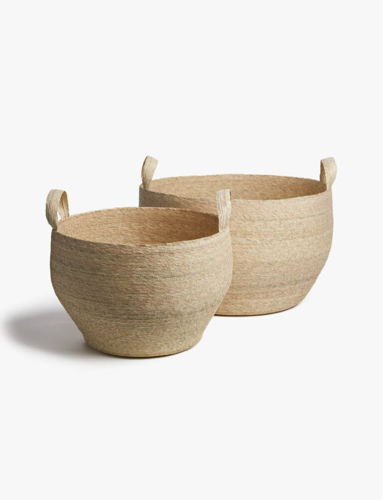 Minimalist Pitcher Design